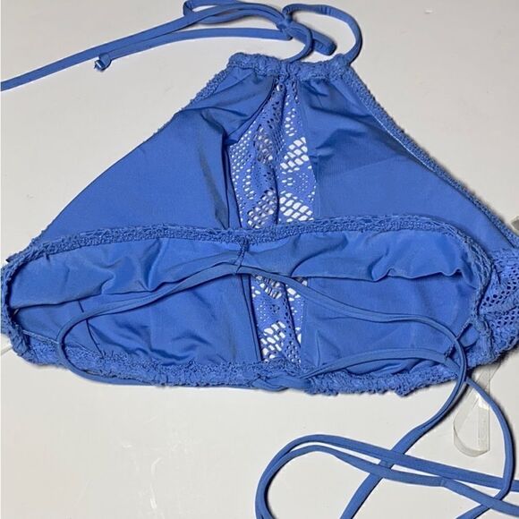 NWT MSRP $68 Becca Swim Crochet High Neck Halter Bikini Top Women's Size Large - Picture 6 of 7